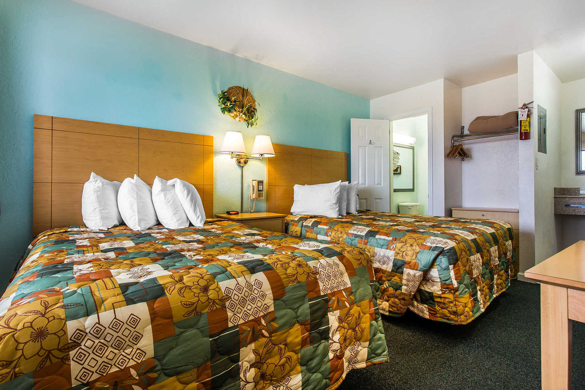 Rodeway Inn & Suites 낙스헤드 객실 사진
