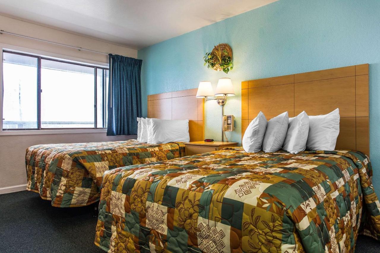 Rodeway Inn & Suites 낙스헤드 외부 사진